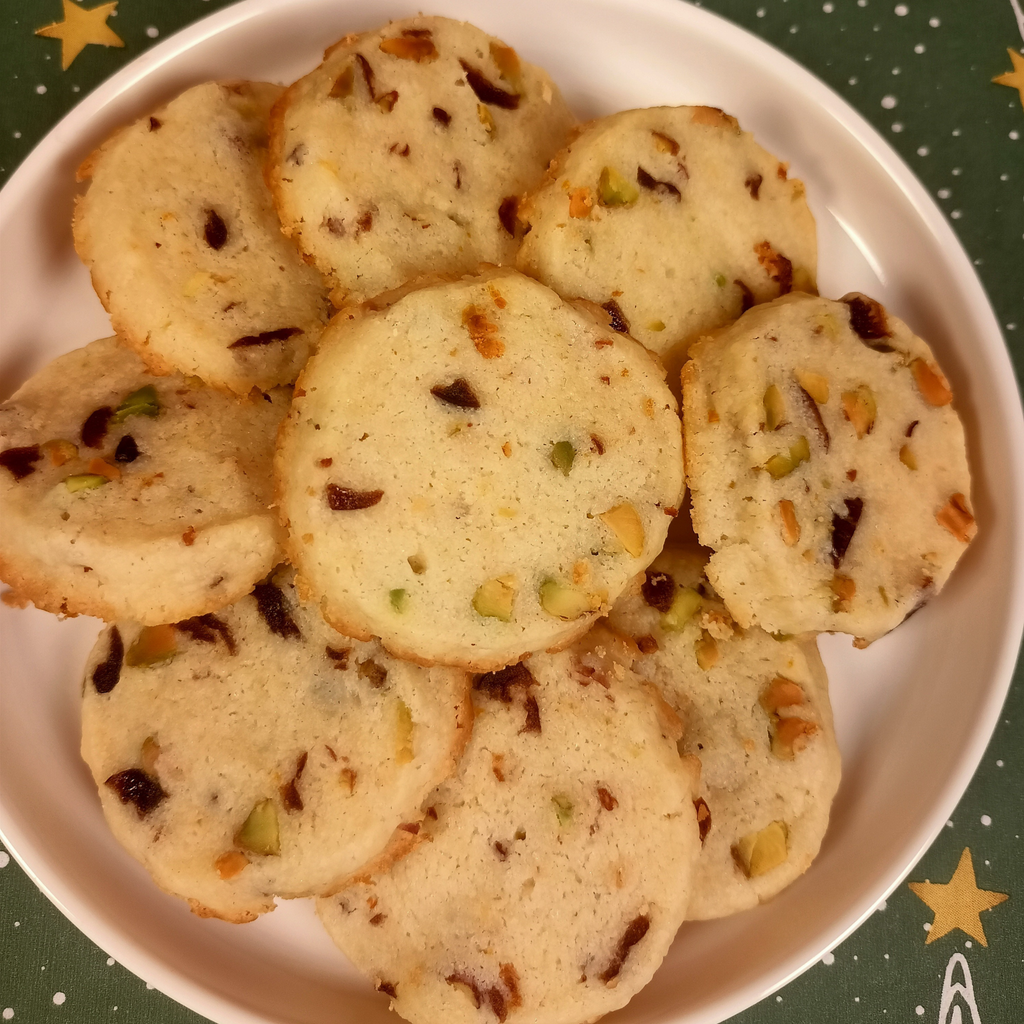 cukrovi - brusinkovo-pistáciové sušenky