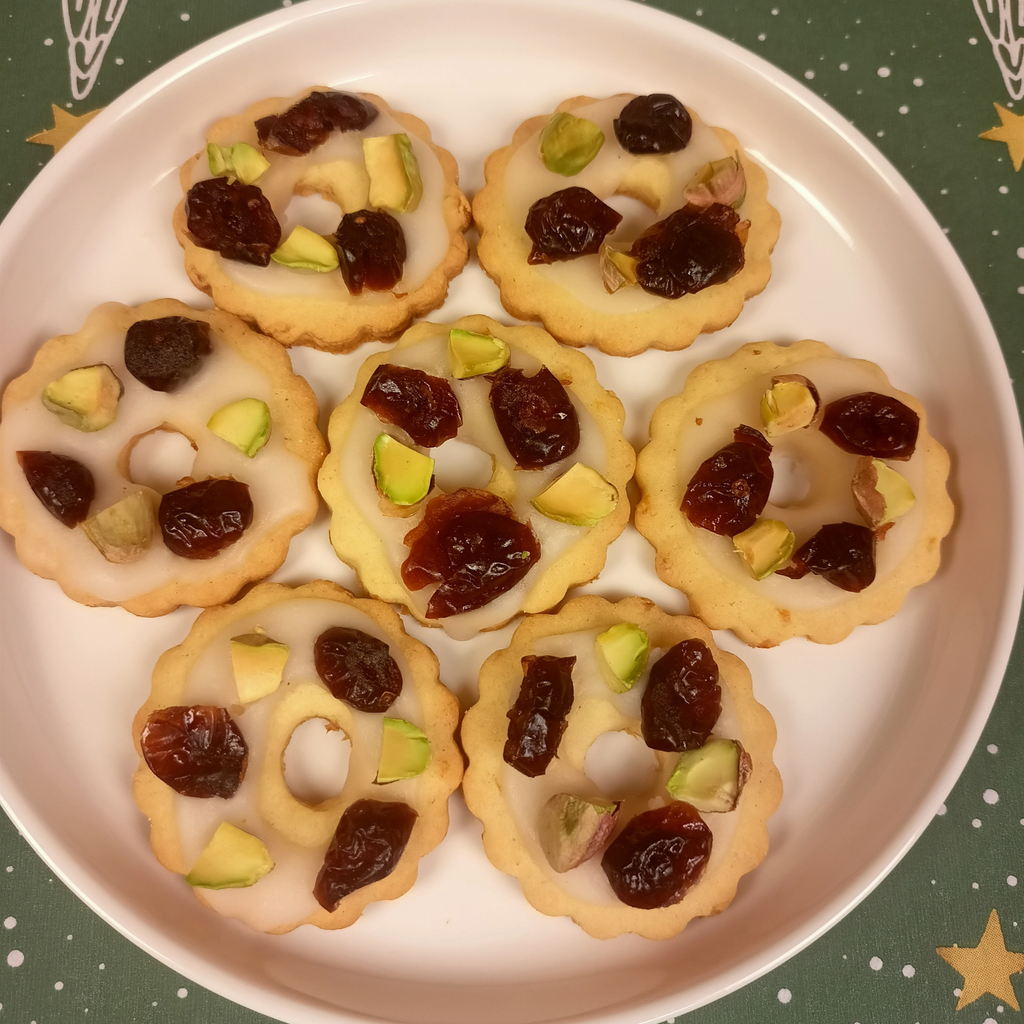 cukroví - italská citronová kolečka s brusinkami a pistáciemi